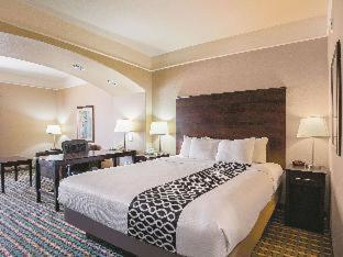 La Quinta By Wyndham Hotel